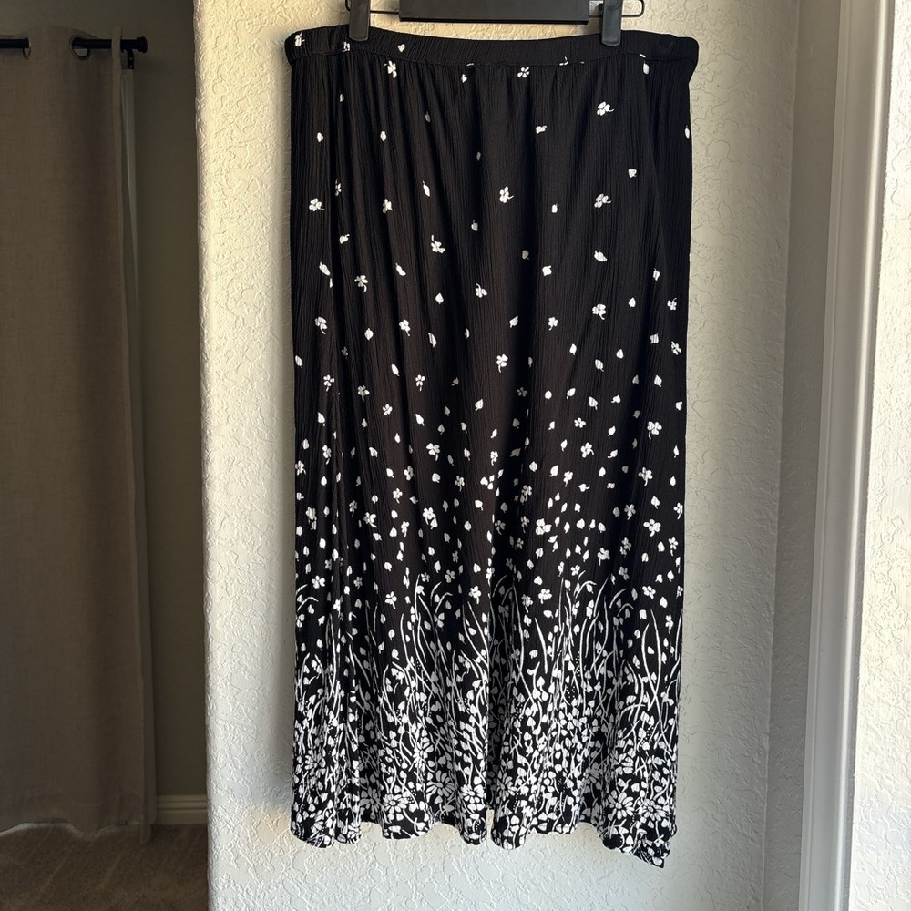 Women M Midi Skirt Floral 90s Vintage Border Print Black White Rayon Cotton - Picture 3 of 7
